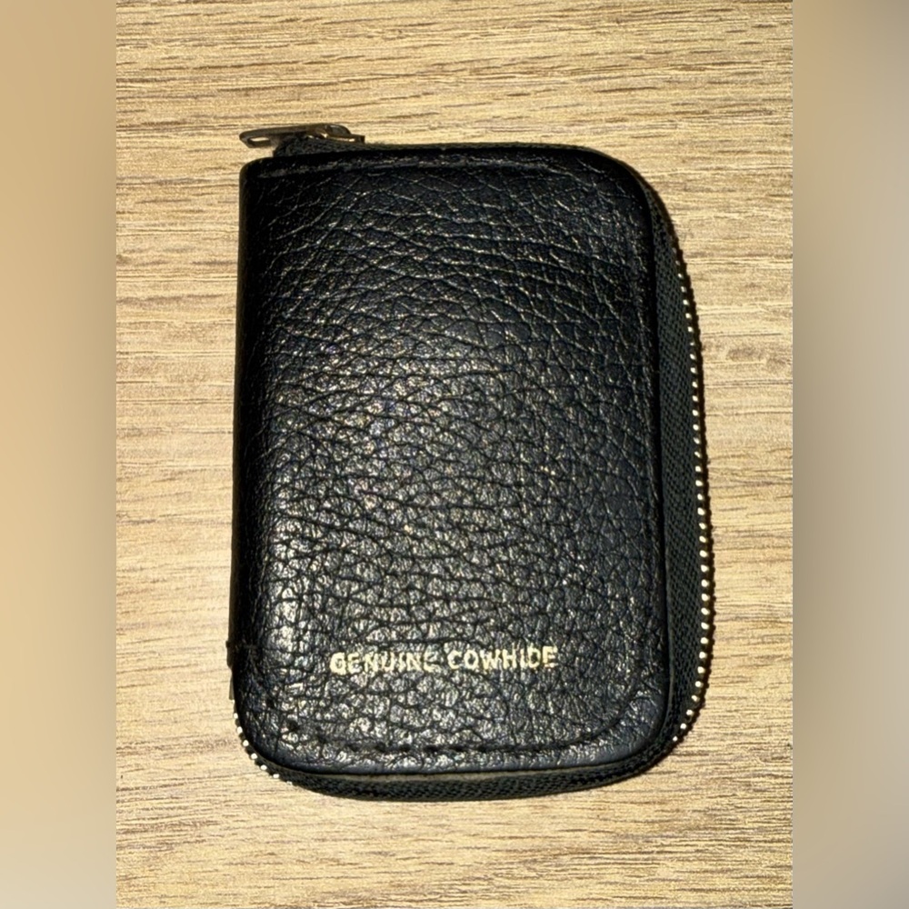 Genuine Cowhide Leather Vintage zip around Cards/Keys/Coin holder.